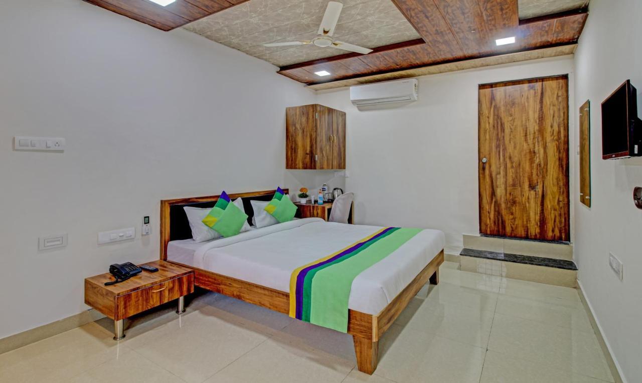 Sai Samrat Resort Sātāra Exterior foto