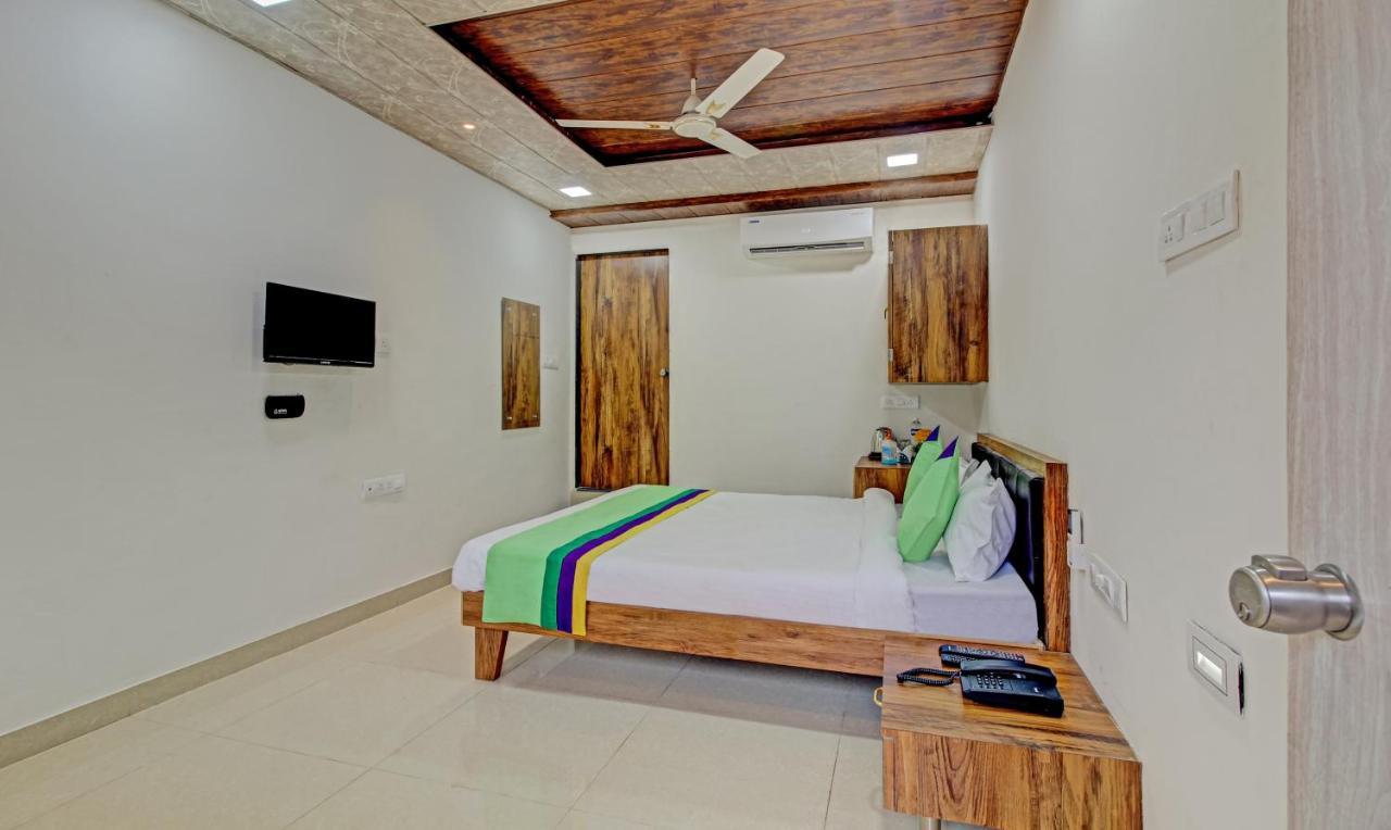 Sai Samrat Resort Sātāra Exterior foto